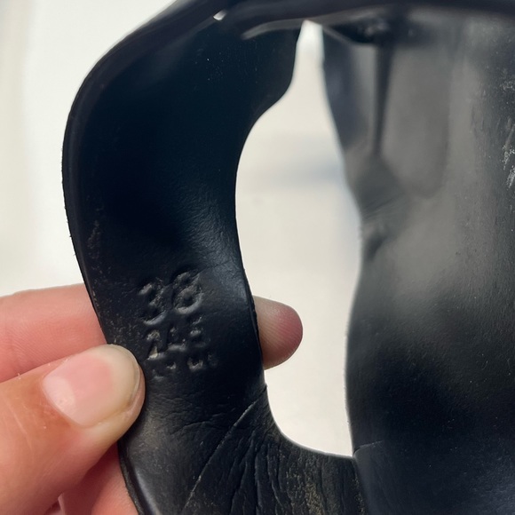 Birkenstock Black Sandals Women’s Size 7-7.5 - Picture 8 of 10